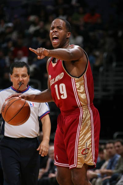 西蒙尼的4 西蒙尼的4