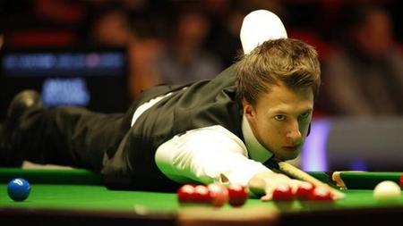 难解难分 难解难分