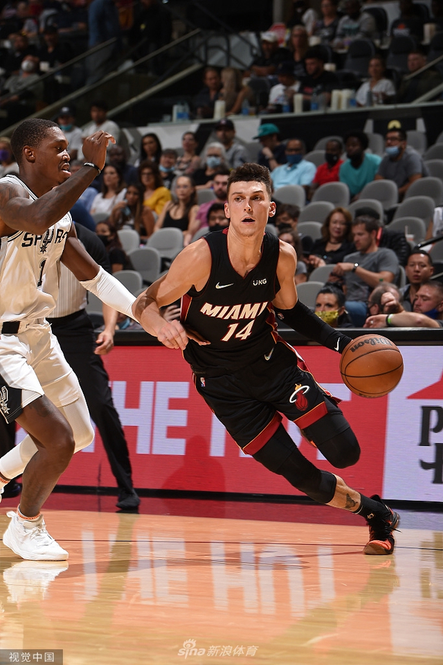 他还多次成 他还多次成