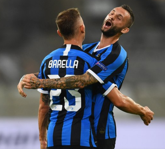 一声短促的 一声短促的